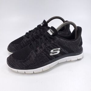 Skechers Lite-Weight Athletic Training Shoe Womens Size 7 12634 Black White